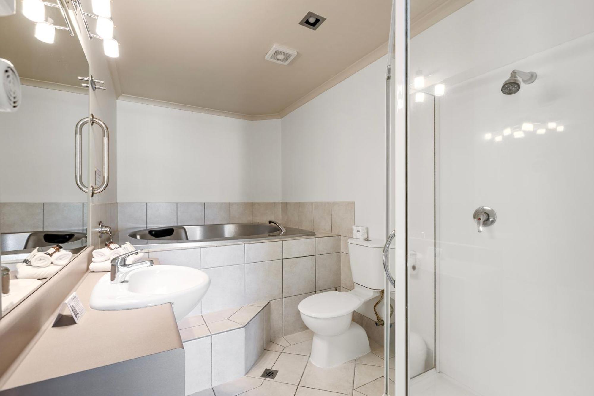 Tuscany Villas Whakatane Bagian luar foto
